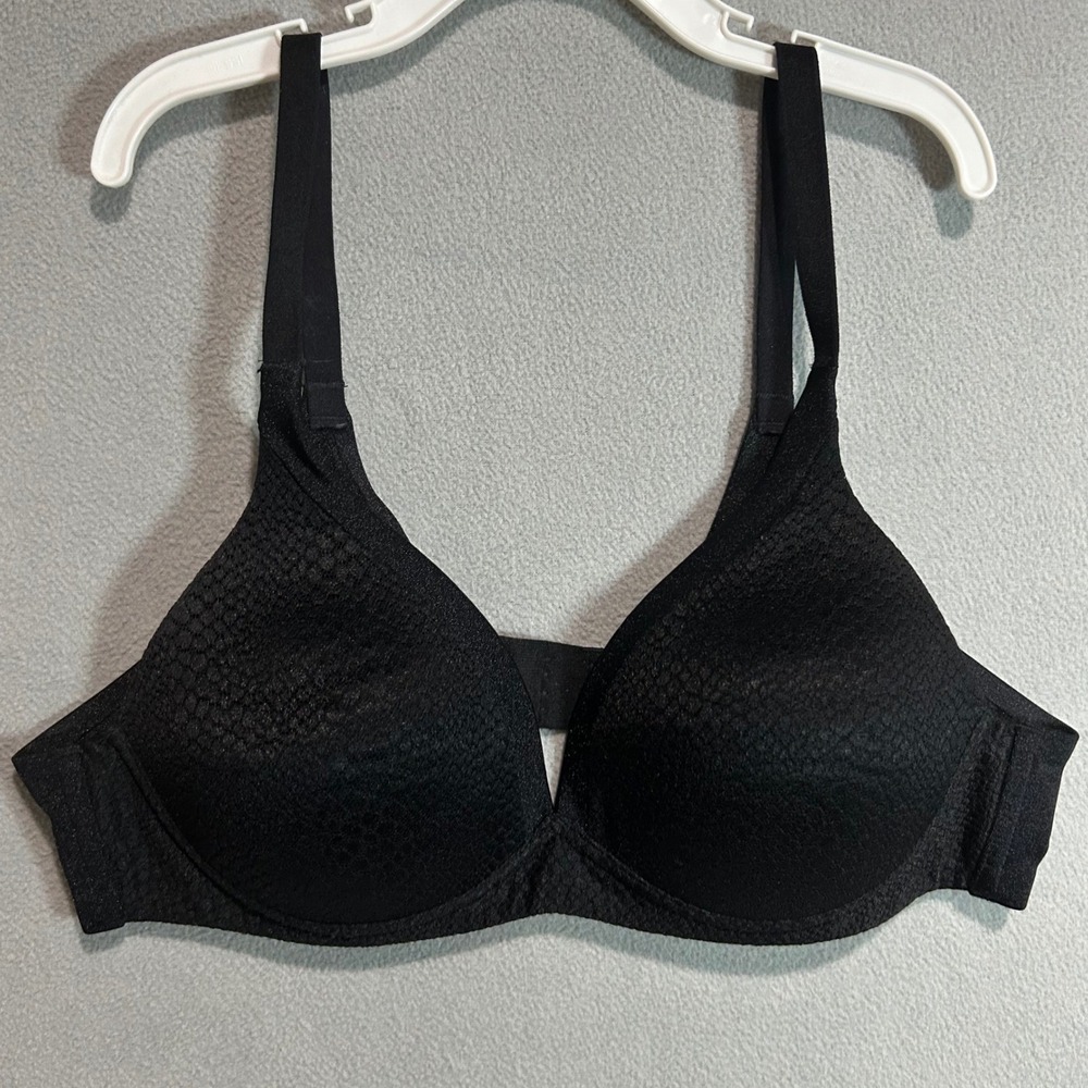 Warners Bra Women 36A Black wirless Padded Textured Animal Print